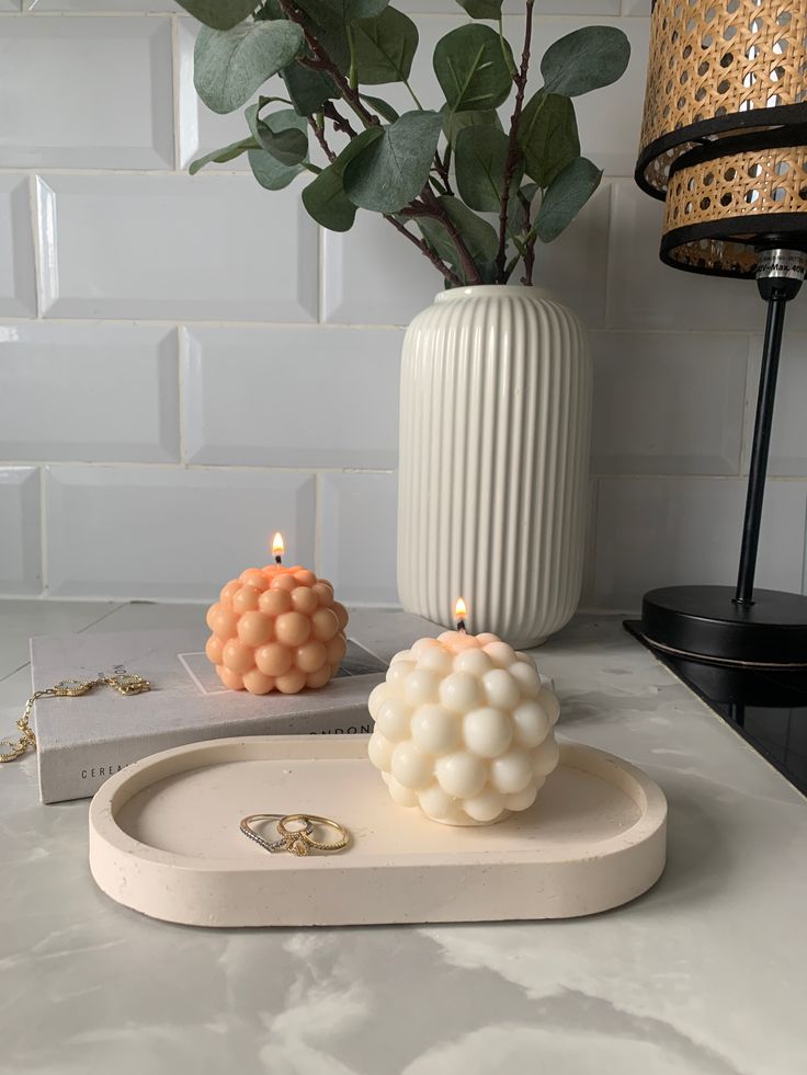 Bobble Candle