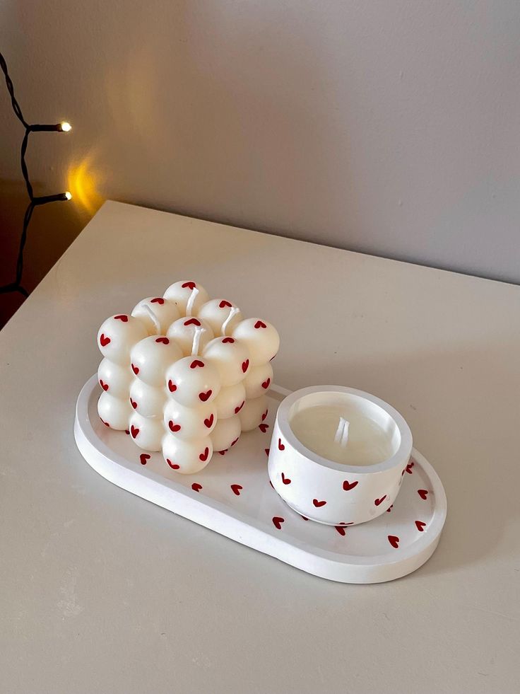 White Trinkle Candle